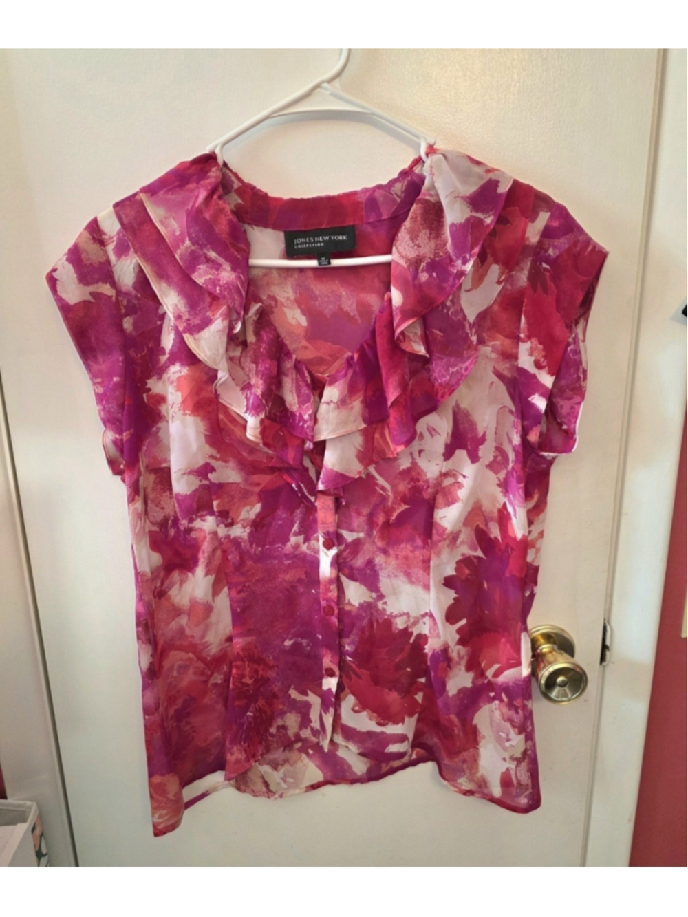 Womans Pink Floral Size XL Ruffle Button Short Sleeve Top Jones New York Sheer